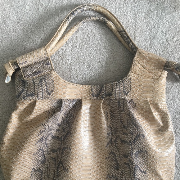 Snake skin hobo handbag - Picture 2 of 3